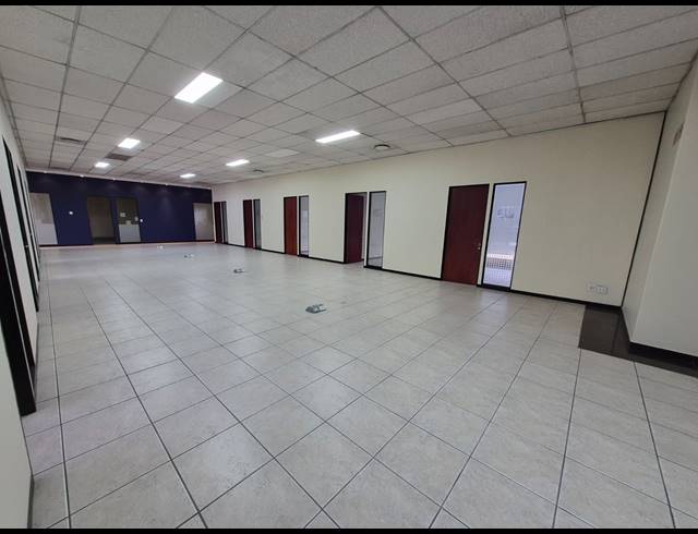1,064M² OFFICE TO LET IN HERIOTDALE